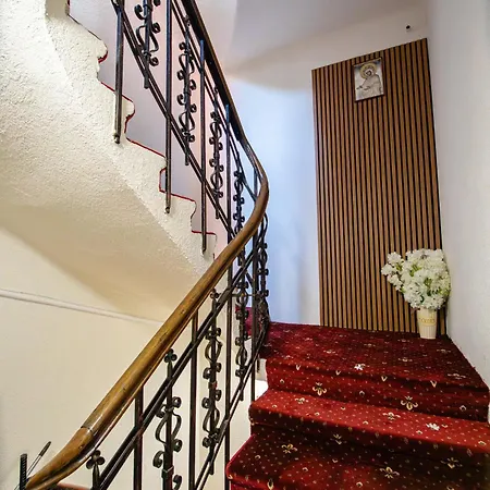 Apartment Echo Spacious Two Bucharest